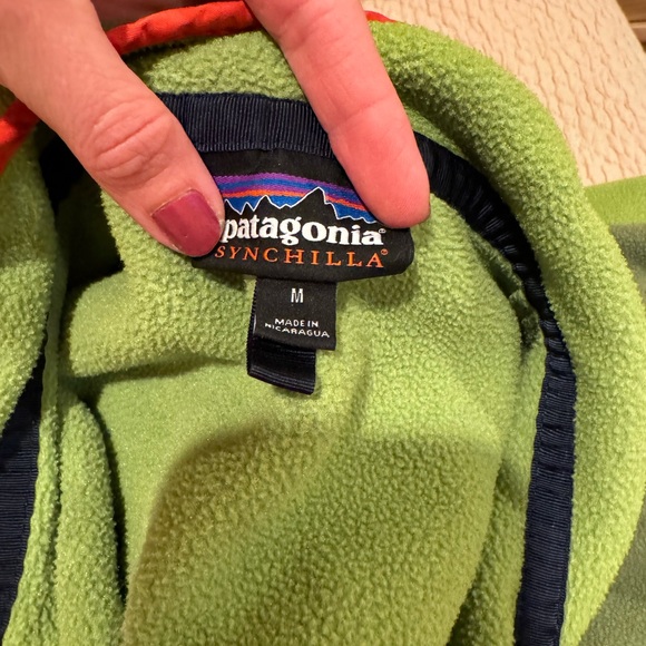 Women’s Patagonia Synchilla snap fleece (M) - Picture 3 of 4